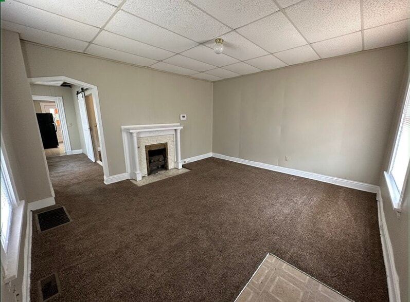 Primary Photo - 1608 Potter Pl