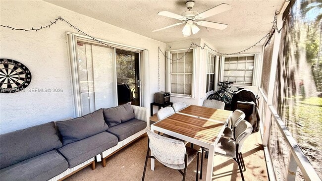 Building Photo - 5470 Pine Cir