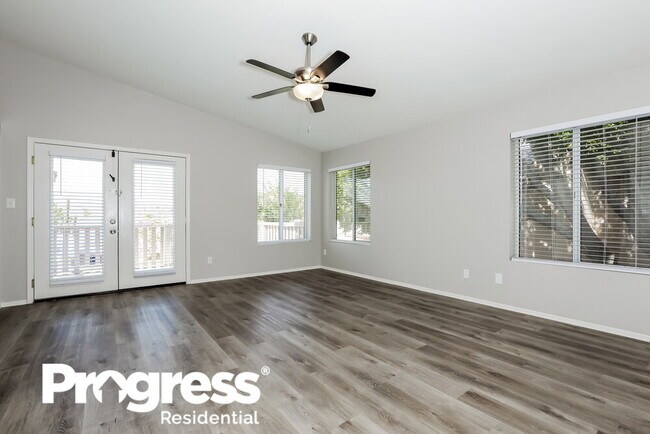 Building Photo - 2745 E South Fork Dr