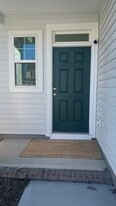 Building Photo - 2117 Seneca Dr