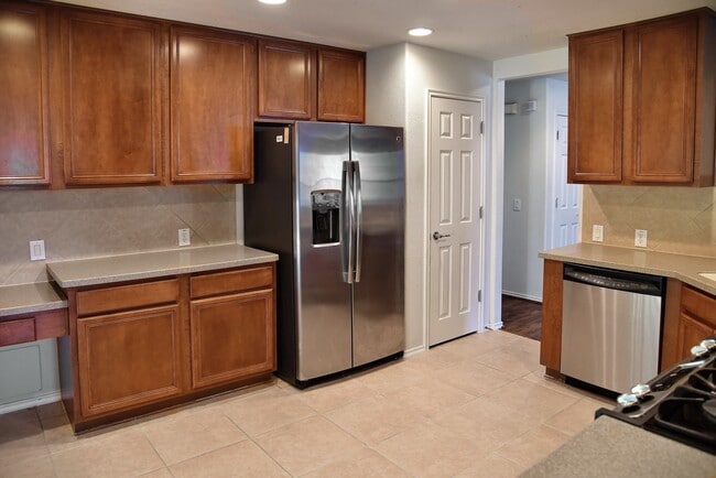 Building Photo - 13600 Breton Ridge St