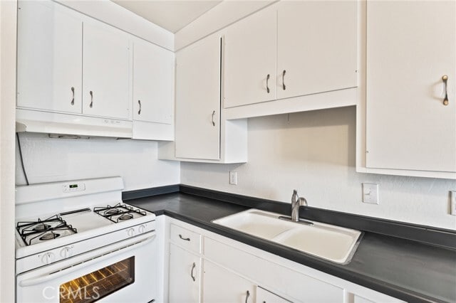 Building Photo - 102 Avenida Pelayo