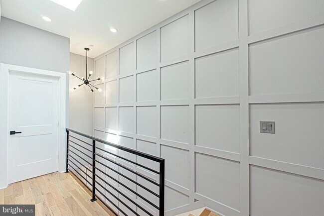 Building Photo - 1219 Wylie St NE