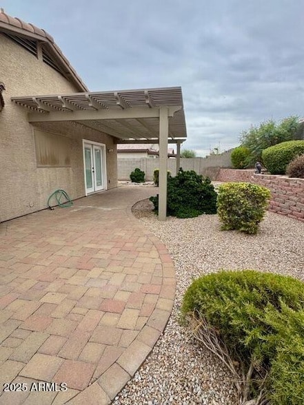 Building Photo - 1637 E Alicia Dr