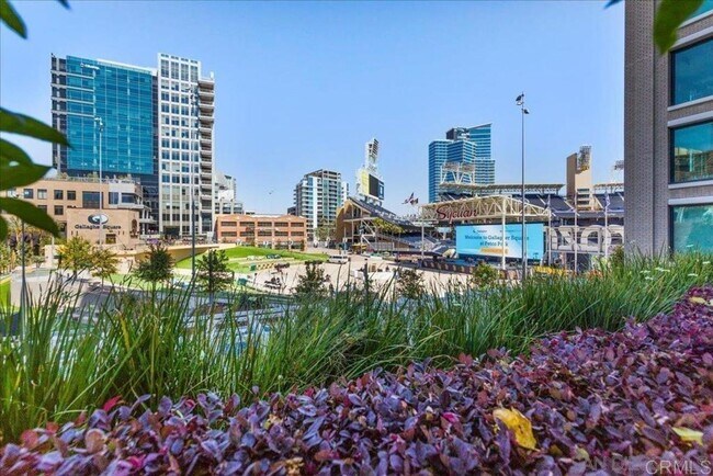 Building Photo - Ballpark View Condo at The Legend!