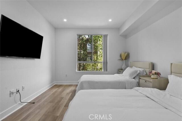 Building Photo - 24507 Town Center Dr