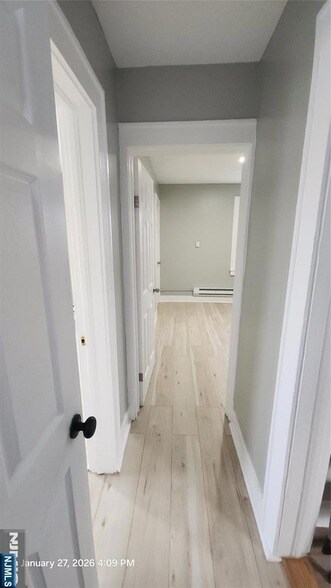 Building Photo - 180 Vassar Ave