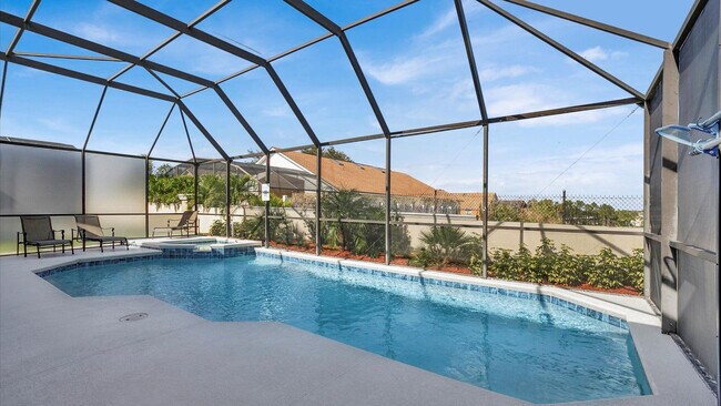Building Photo - 8176 Fan Palm Way