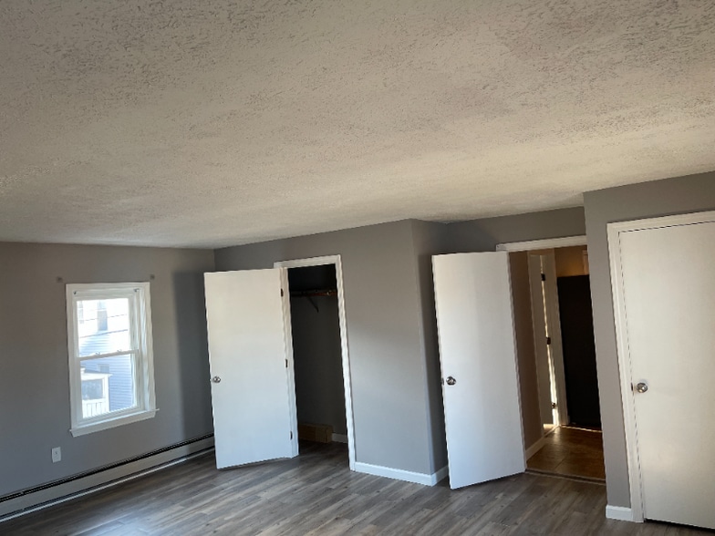 Building Photo - 520 Beech St