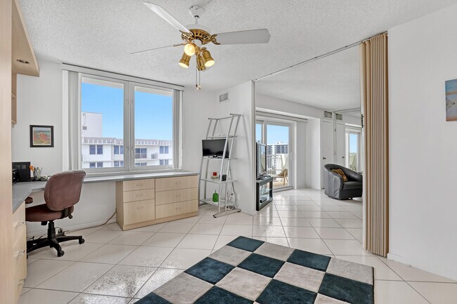 Building Photo - 3221 S Ocean Blvd