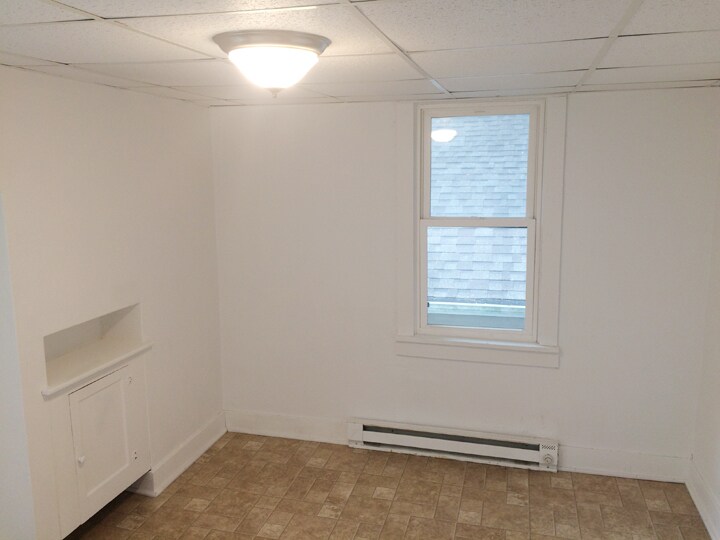 Building Photo - 518 W Edwards St