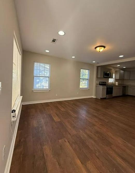 Building Photo - 221 Sheppard Pl