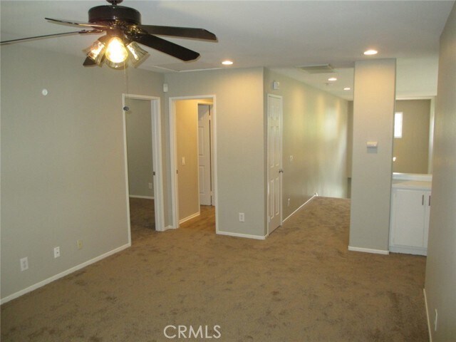 Building Photo - 41201 Crooked Stick Dr