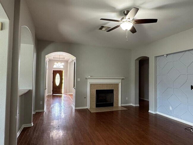 Building Photo - 4200 Adagio Pl