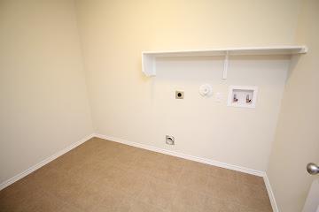 Building Photo - 9001 Tall Sky Trc