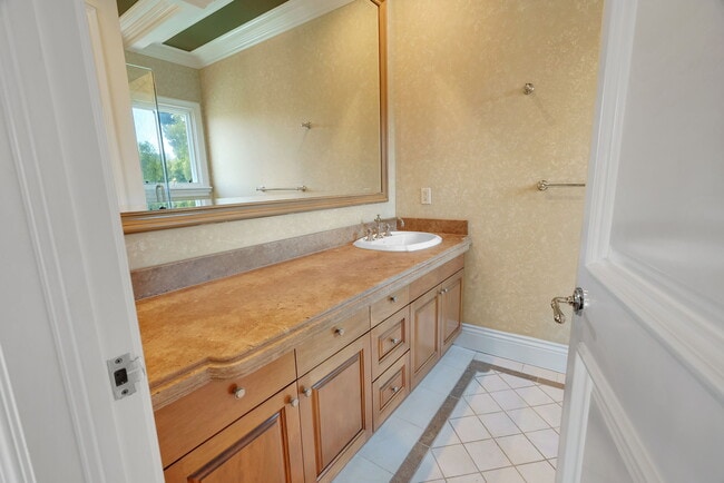 Building Photo - 2784 Deep Canyon Dr