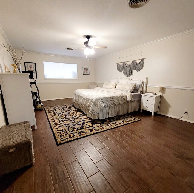 Building Photo - 1719 Brazo Cir