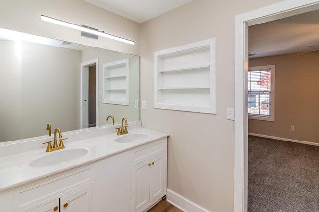 Building Photo - 188 Blue Heron Pl