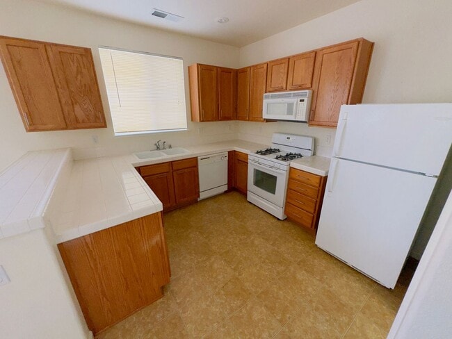 Building Photo - 1603 Laverder Dr