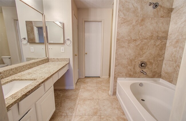 Building Photo - 98 S Vesper Bend Cir