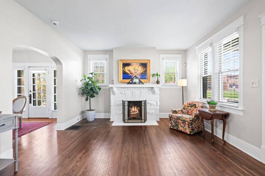 Building Photo - 4100 Granny White Pike