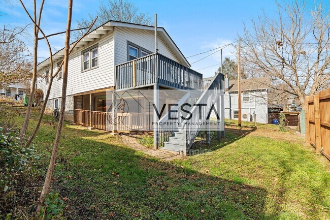 Building Photo - 114 Richmond Ave