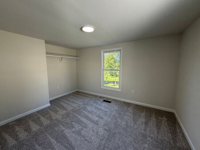 Building Photo - 908 Rives St