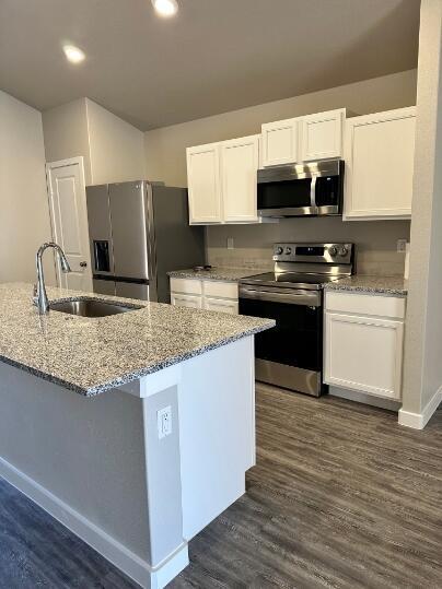 Building Photo - 3410 Urbana Pl