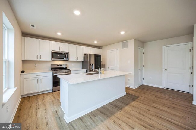Building Photo - 107 Malibu Dr