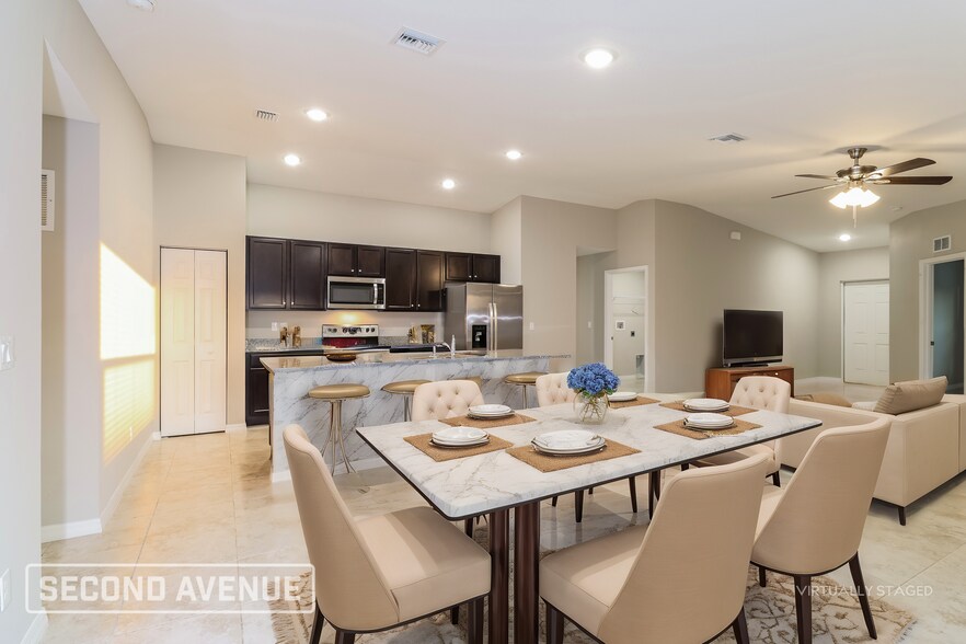 Building Photo - 291 Foley St SE