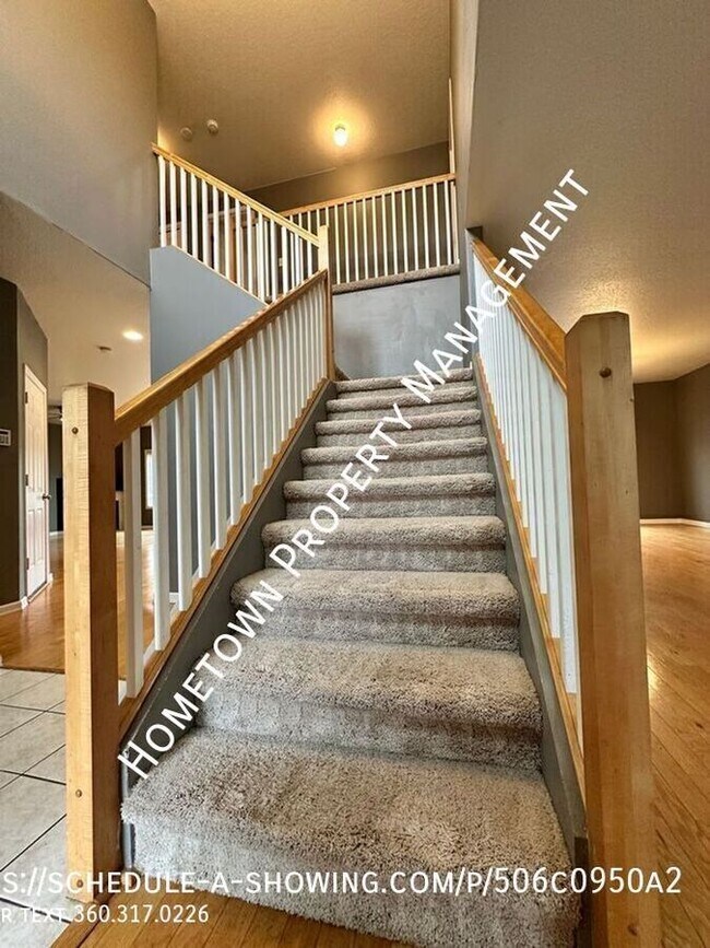 Building Photo - 7205 33rd Ave NE