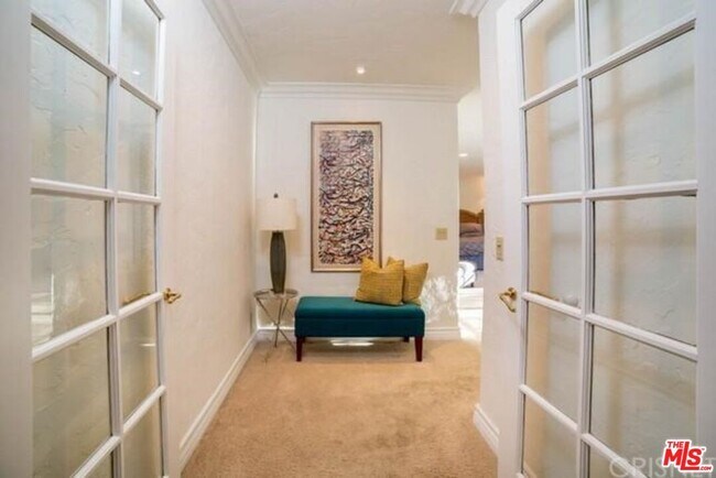 Building Photo - 4949 Palomar Dr