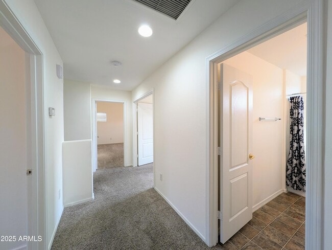 Building Photo - 3848 E Pollack St