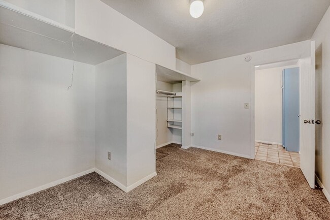 Building Photo - Incredible Shanahan Ridge Home with Flatiron Views