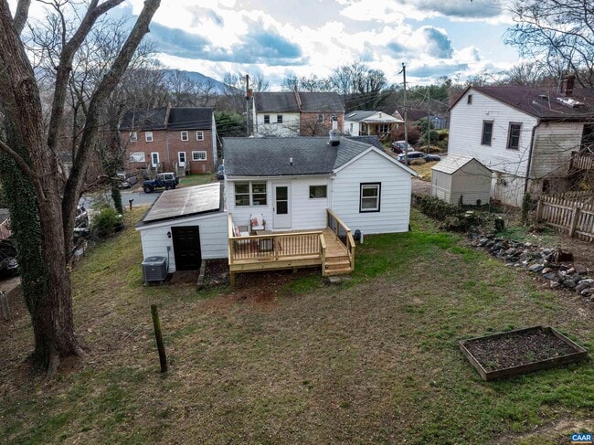 Building Photo - 1407 Vine St