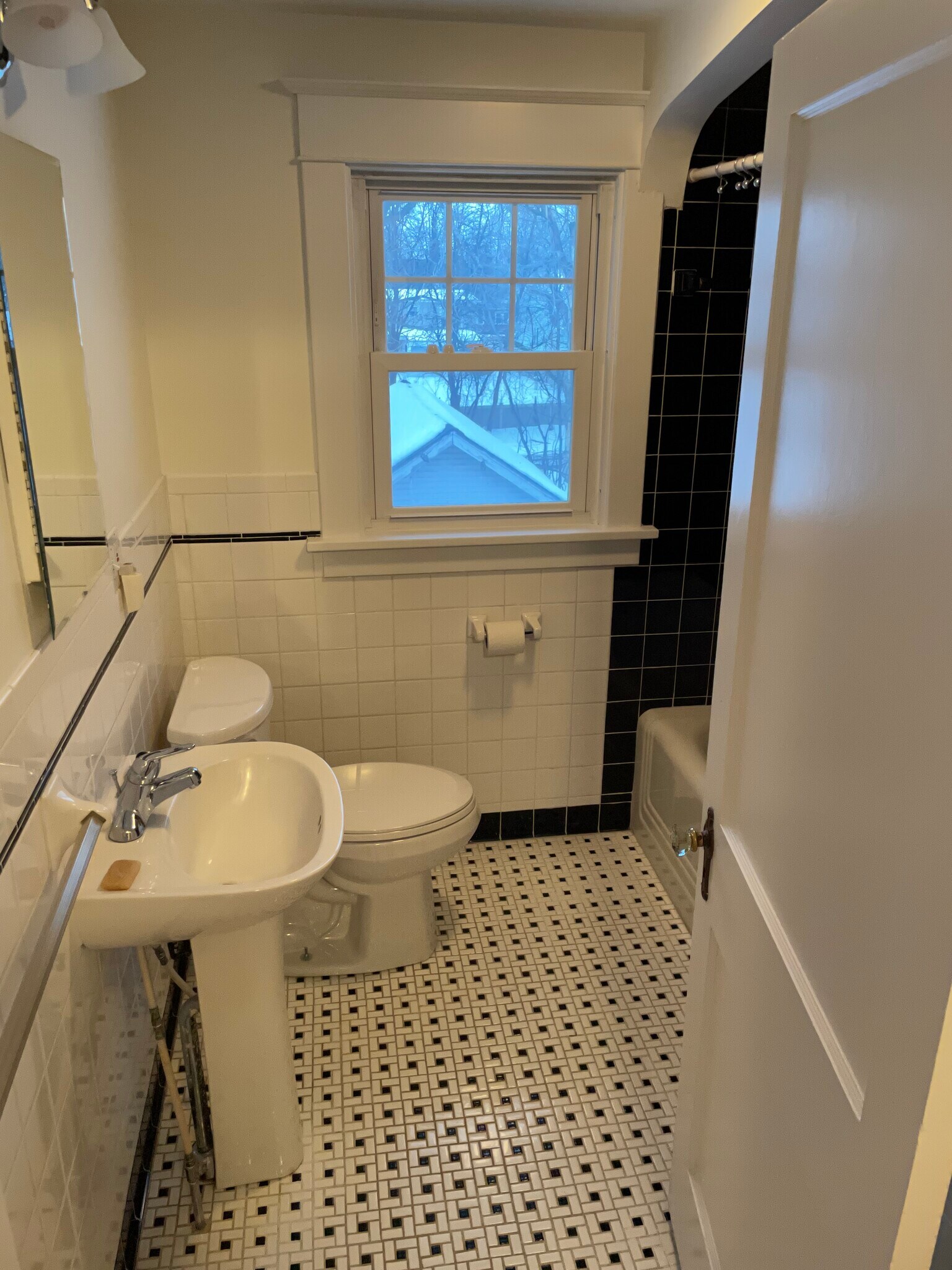 Upstairs Bathroom - 6 Morrison Ave
