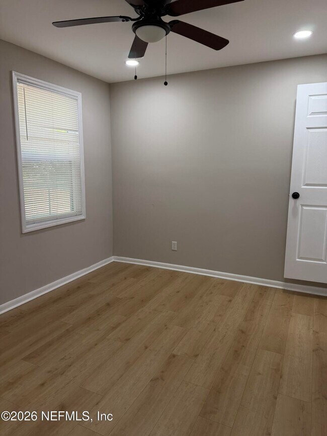 Building Photo - 85064 Radio Ave