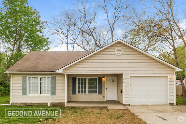 Building Photo - 2039 Poplar Ave