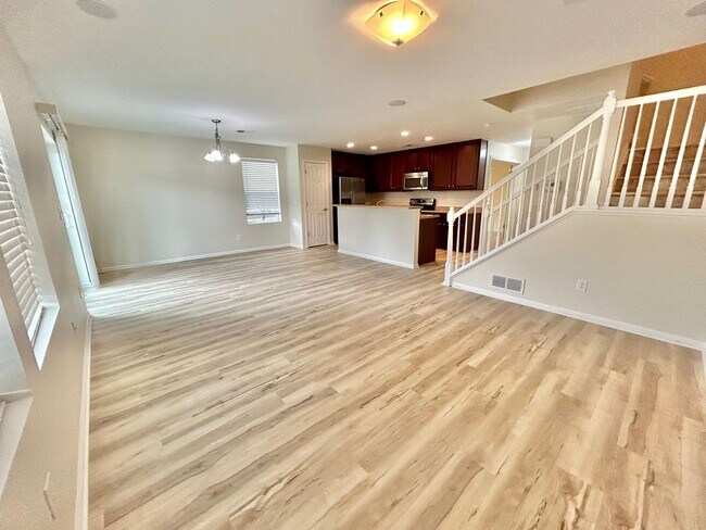 Building Photo - Welcome to your Dream Home!