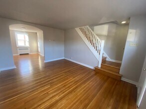 Building Photo - Desirable, Quaint 3/1 bath Beautiful Home in Upper Darby!