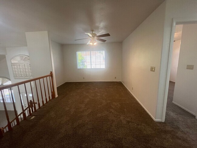 Building Photo - Desert Shores Beauty is like living in your own personal suite!