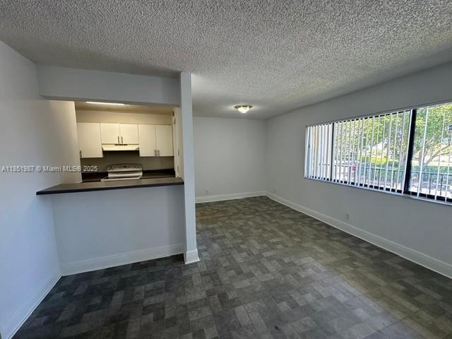 Building Photo - 517 Meadows Cir
