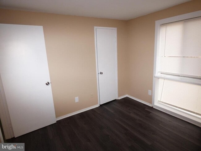 Building Photo - 10308 Watkins Mill Dr