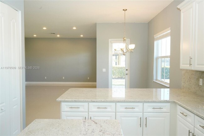 Building Photo - 9701 Blue Isle Bay