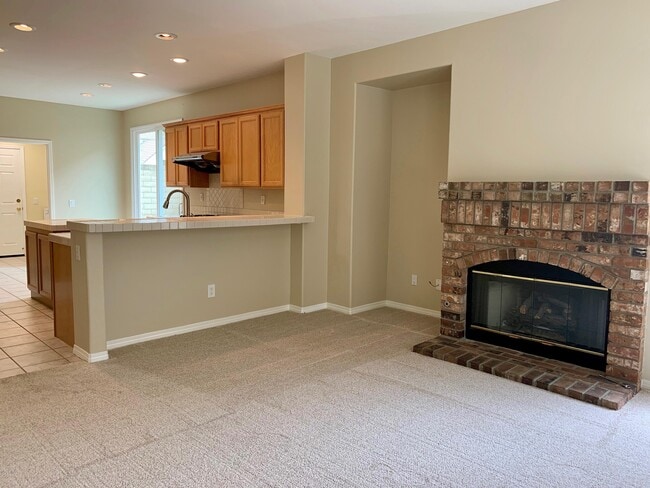 Building Photo - 2760 Irongate Pl