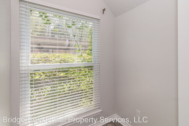 Building Photo - 1 br, 1 bath House - 5023A Birchman Ave.