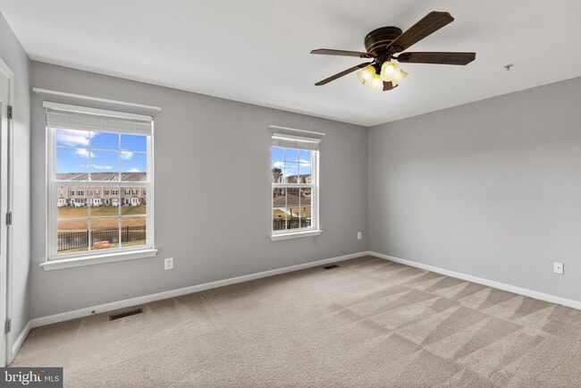 Building Photo - 1900 Lennox Dr