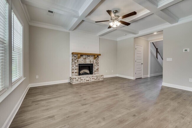 Building Photo - Beautifully maintained 4 / 2.5 home in Joh...