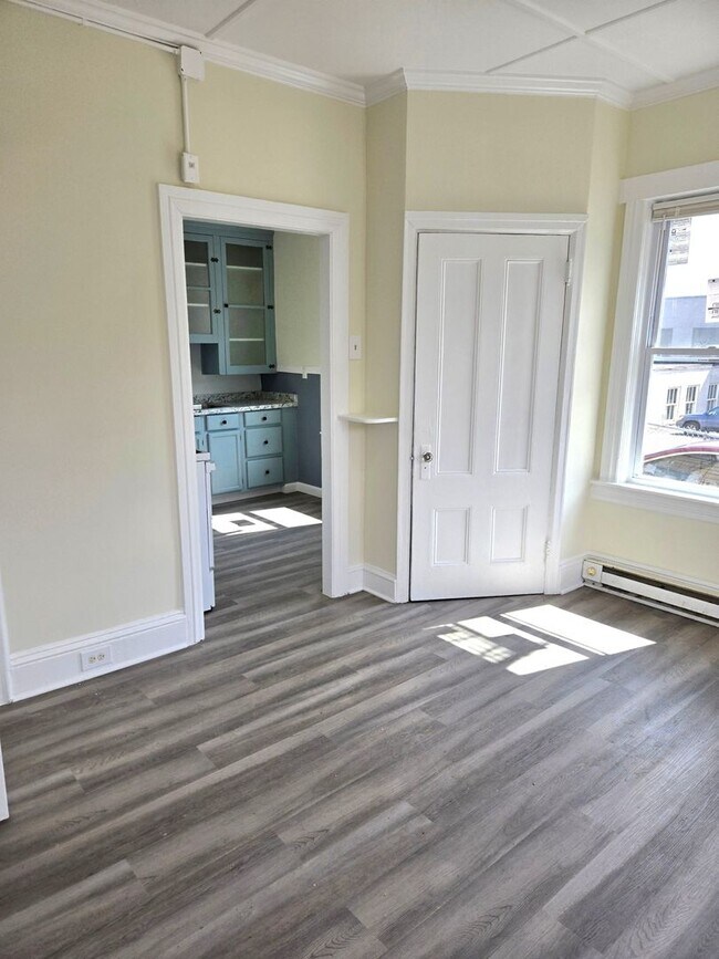 Building Photo - 47 Montgomery St