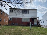 Building Photo - 1724-1726 Tanglewood Dr Akron OH 44313 MFH2